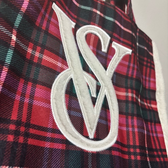 Victoria's Secret Tartan Plaid Shearling Logo Shoulder Tote Bag Red Green White - Picture 4 of 9